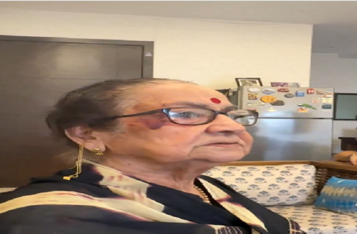 अनुपम खेर की मां दुलारी को लगी गंभीर चोट, पूछने पर सामने आई नई कहानी