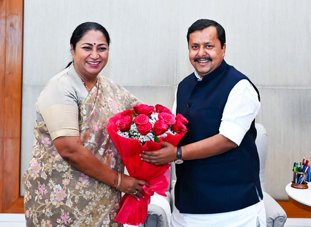 दिल्ली की मुख्यमंत्री ने भाजपा प्रमुख से की मुलाकात, कल्याणकारी मुद्दों पर चर्चा