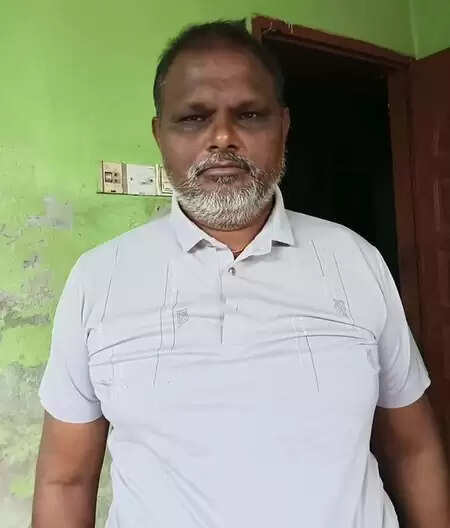 बांग्लादेश में एक और अल्पसंख्यक की हत्या, दुकान मालिक के सिर पर किया फावड़े से हमला