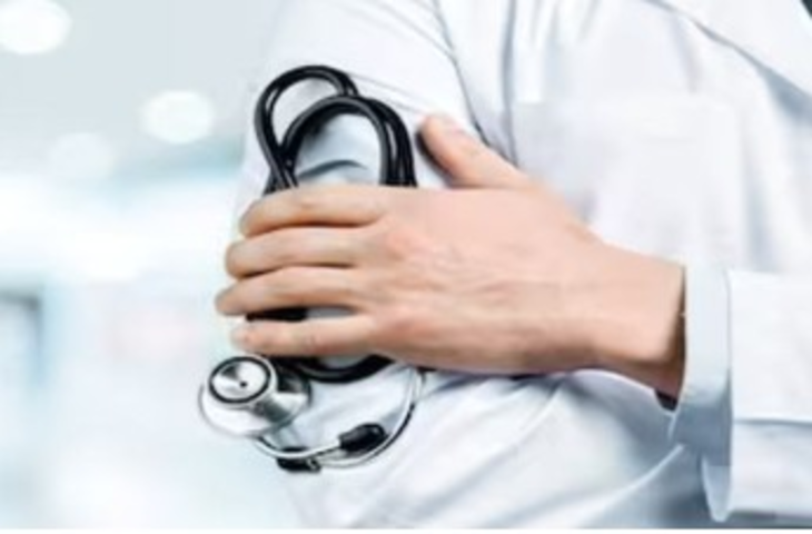 दुर्लभ सर्जरी से उम्मीद की नई किरण: डॉक्टरों ने सूडानी सैनिक का अंगूठा पुनर्निर्मित कर हाथ की कार्यक्षमता लौटाई