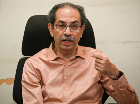 महाराष्ट्र में सूखे का ऐलान करे सरकार, नियमों को दरकिनार कर खोले खजाना : शिवसेना (यूबीटी)