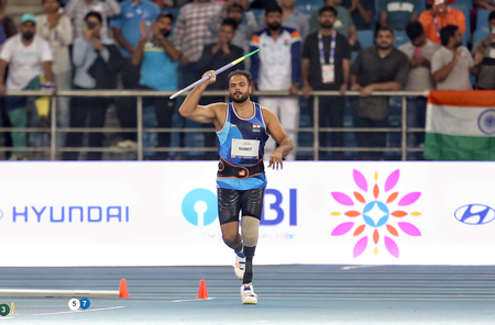 सुमित अंतिल: छोटी उम्र में पिता को खोया, एक हादसे ने बदली जिंदगी, दो पैरालंपिक में गोल्ड जीतकर रचा इतिहास