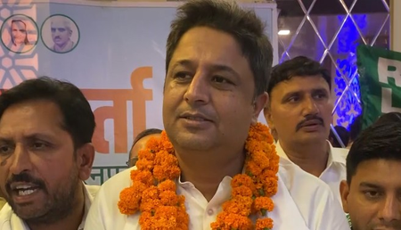 अखिलेश यादव ने जयंत चौधरी के लिए जिन शब्दों का इस्तेमाल किया, उससे लोगों की भावनाएं आहत हुईं: चंदन चौहान