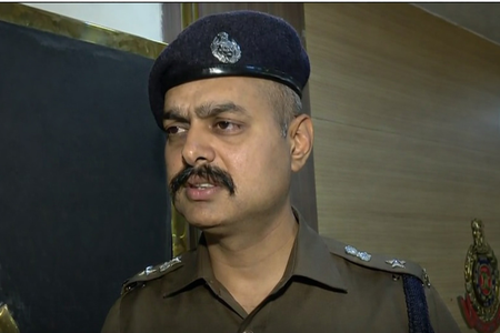 दिल्ली के पीरागढ़ी तिहरे हत्याकांड में जांच जारी: डीसीपी