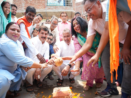 दिल्ली के मंत्री रविंदर इंद्रराज सिंह ने बवाना में डीजेबी पाइपलाइन परियोजनाओं का उद्घाटन किया