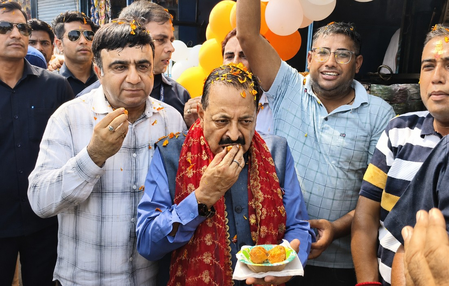स्ट्रीट फूड वेंडर्स का कल्याण मोदी सरकार की प्राथमिकता: जितेंद्र सिंह