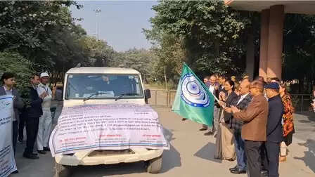 राष्ट्रीय लोक अदालत के प्रचार अभियान को मिली रफ्तार, जिला जज ने वाहनों को दिखाई हरी झंडी