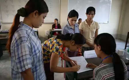 पांच साल के गृहयुद्ध के बाद म्यांमार में पहले चरण का मतदान, महिला उम्मीदवारों की बढ़ी संख्या