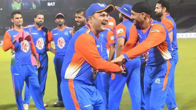 टीम इंडिया के कोचिंग स्टाफ में कौन लेगा अभिषेक नायर को भरने को तैयार है ये 5 दिग्गज?