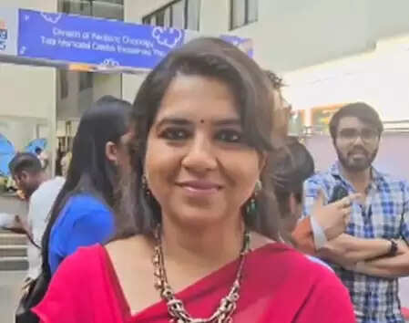 ओवैसी के बयान पर बोलीं शायना एनसी, 'प्रधानमंत्री की कुर्सी खाली नहीं है'