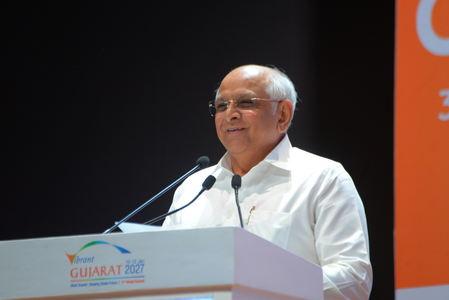 निवेश आकर्षित करने के लिए नीतिगत स्थिरता, पारदर्शिता और गति महत्वपूर्ण: सीएम भूपेंद्र पटेल
