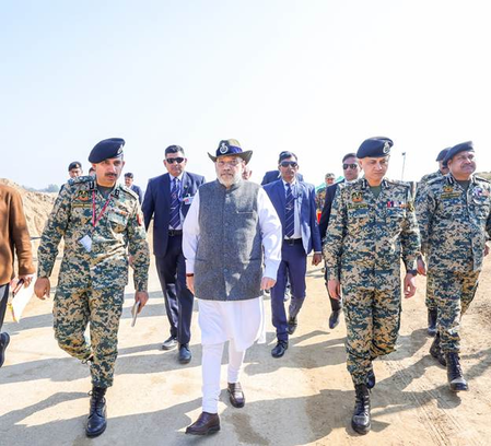 देश की सुरक्षा के लिए बीएसएफ जहां भी गया, कर्तव्य के जज्बे का परचम लहराया: अमित शाह