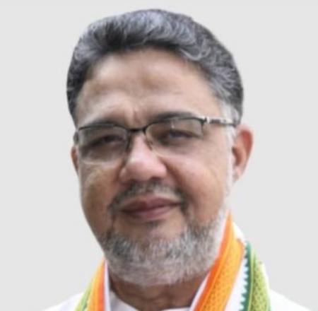 मैसूर: दशहरा कार्यक्रम में यतींद्र सिद्दारमैया की देरी पर भड़के तनवीर सैत, कार्यक्रम छोड़कर निकले