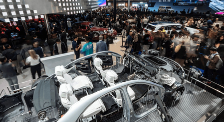 वैश्विक ऑटोमोटिव उद्योग का 'जिम' कैसे बना चीन?