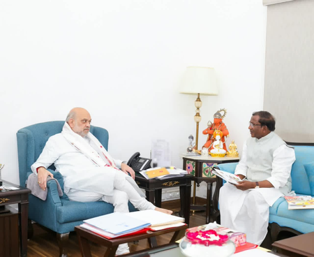 असम के राज्यपाल ने अमित शाह से की मुलाकात, युवाओं में देशभक्ति और राष्ट्रीय जिम्मेदारी बढ़ाने की पहल पर हुई चर्चा