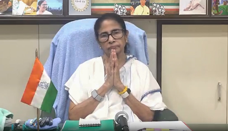 राजनीतिक 'संन्यास' नहीं लूंगी, भाजपा को रिटायर होने के लिए करूंगी मजबूर: ममता बनर्जी