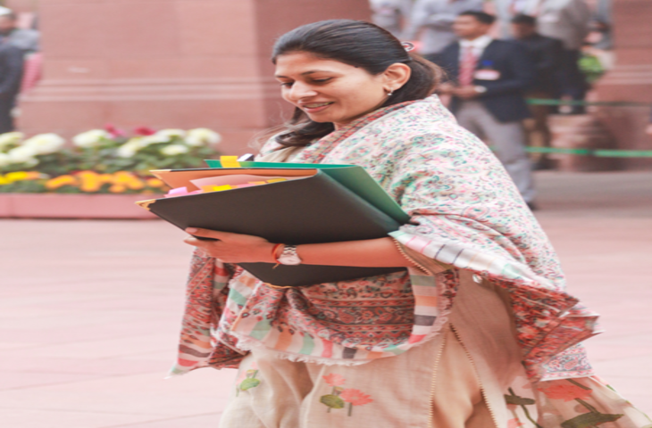 रक्षा खडसे ने मेघालय सरकार के साथ खेल और युवा विकास पहलों की समीक्षा की