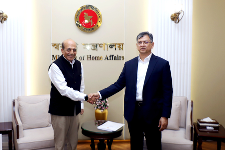 बांग्लादेश के गृह मंत्री से मिले उच्चायुक्त दिनेश त्रिवेदी, द्विपक्षीय संबंधों और सुरक्षा पर चर्चा