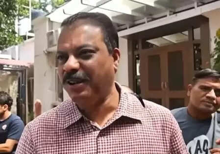 भोपाल में कमजोर आदिवासियों को उजाड़ने में लगी है सरकार: सिंघार