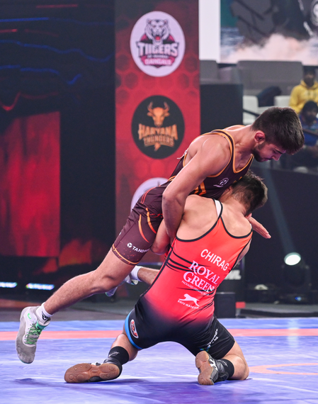 हमने ट्रॉफी में हिस्सा लेने वाले हर राज्य के अखाड़ों की मिट्टी लगाई है: पीडब्ल्यूएल चेयरमैन दयान फारूकी