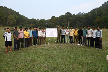 जम्मू-कश्मीर: नौशेरा में झांगर बटालियन ने चलाया नशा मुक्त जागरूकता अभियान