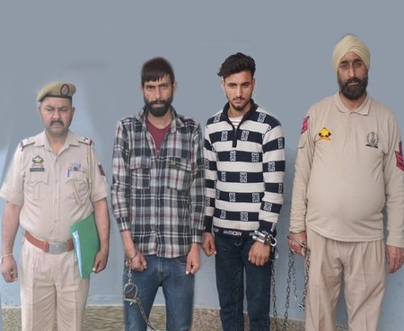 जम्मू-कश्मीर: सोशल मीडिया पर लड़ाई का वीडियो वायरल होने के बाद दो पोनी हैंडलर गिरफ्तार