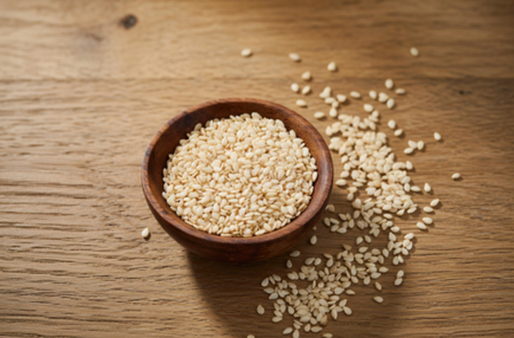 दांतों को मजबूत बनाने में कारगर है तिल , रोजाना सेवन से मिलेगा फायदा