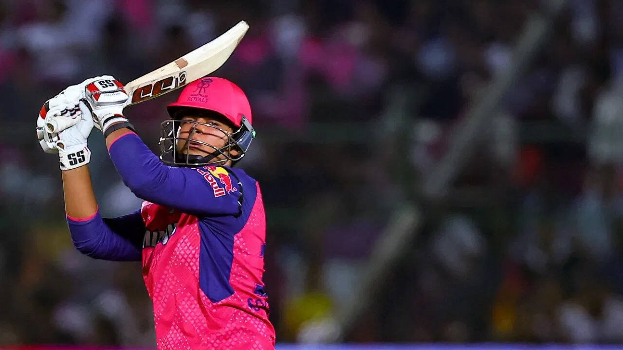 'ये बच्चा है या कोई बाजीगर' IPL में 35 गेंदों में शतक ठोकने से पहले भी दे चुका है ये बड़े कारनामों को अंजाम
