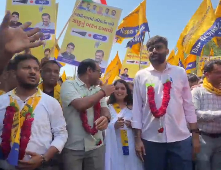 गुजरात: गांधीनगर नगर निगम चुनाव के लिए 'आप' ने 29 उम्मीदवार के नामों का किया ऐलान, नामांकन रैली निकाली