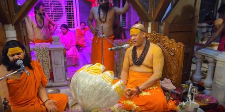 सिद्धपीठ दक्षिण काली मंदिर स्वामी कैलाशानंद गिरि ने किया विशेष रुद्राभिषेक, बड़ी संख्या में पहुंचे श्रद्धालु