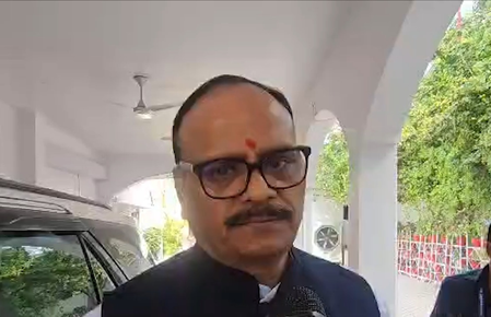 राहुल गांधी पर उपमुख्यमंत्री ब्रजेश पाठक का हमला- 'अपने अस्तित्व की लड़ाई लड़ रही कांग्रेस'