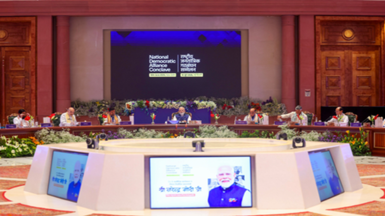 एनडीए कॉन्क्लेव में पीएम मोदी के नेतृत्व की सराहना, सहयोगी दलों ने गिनाईं विकास और सुशासन की उपलब्धियां