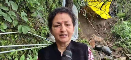 शिमला में भूस्खलन, स्थानीय लोगों ने कहा- कई घरों पर मंडरा रहा खतरा