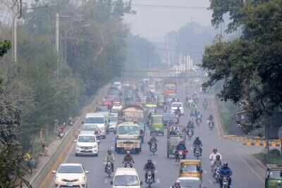 लाहौर दुनिया का सबसे प्रदूषित शहर, पाकिस्तान में वायु प्रदूषण से घट रही लोगों की उम्र