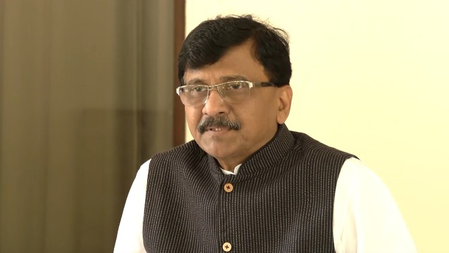 संजय राउत का आरोप: मुख्य चुनाव आयुक्त और गृह मंत्री अमित शाह ने लोकतंत्र को किया कमजोर