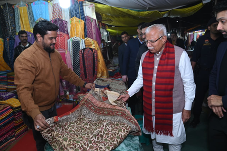 भारत की समृद्ध सांस्कृतिक विरासत को जानने के लिए सूरजकुंड मेले में जरूर पहुंचे : केंद्रीय मंत्री मनोहर लाल