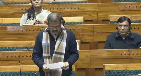 शिक्षा मंत्री धर्मेंद्र प्रधान ने लोकसभा में 'विकसित भारत शिक्षा अधिष्ठान विधेयक 2025' पेश किया