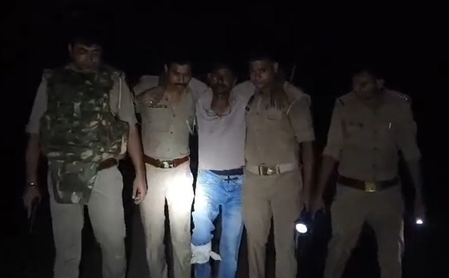 श्रावस्ती में पुलिस मुठभेड़: 50-50 हजार के दो इनामी बदमाश गिरफ्तार, एसआई घायल
