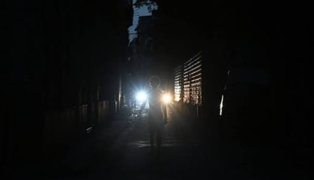 क्यूबा में फिर से देशभर में बिजली गुल, अमेरिकी प्रतिबंधों और पावर प्लांट फेल होने की वजह से ब्लैकआउट