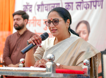 मुख्यमंत्री रेखा गुप्ता की अपील, दिल्ली के प्रदूषण को नियंत्रित करने के लिए सहयोग करें