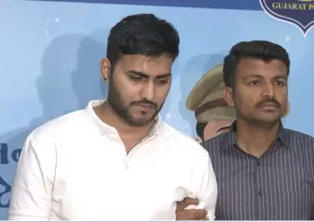गुजरात पुलिस ने साइबर अपराधियों पर कसा शिंकजा, अंतरराष्ट्रीय गिरोह का भंडाफोड़