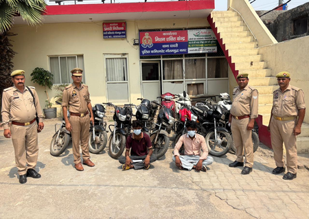 ग्रेटर नोएडा में बाइक चोरी करने वाले दो शातिर गिरफ्तार, 12 वाहन बरामद