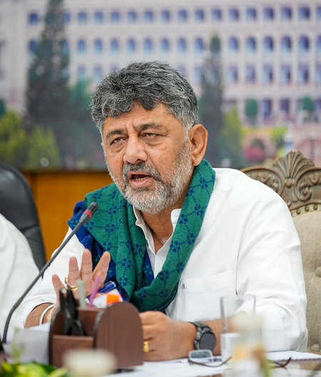 कर्नाटक कैबिनेट विस्तार का रास्ता साफ, 20 मंत्री आज शाम को लेंगे शपथ