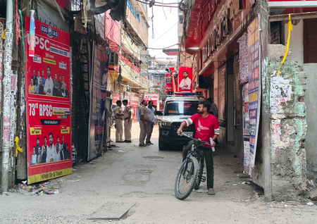 पटना के दो कोचिंगों में विवाद का मामला तूल पकड़ा, खान सर के खिलाफ एफआईआर