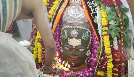 राजा स्वरूप में सजे बाबा महाकाल, भांग, चंदन, रजत मुकुट और फूलों से भव्य शृंगार