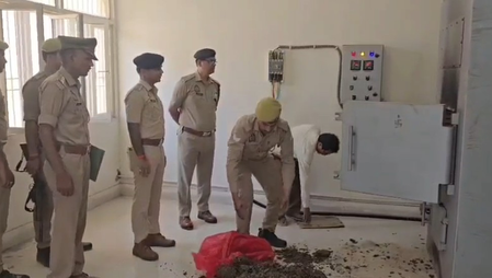 दिल्ली : खारी बावली में नकली मसाला फैक्ट्री का भंडाफोड़, 800 किलो से ज्यादा मिलावटी सामान जब्त
