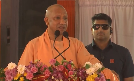 उत्तर प्रदेश में दंगा करने वालों को बाप-दादाओं की कमाई से भी धोना पड़ेगा हाथ : सीएम योगी