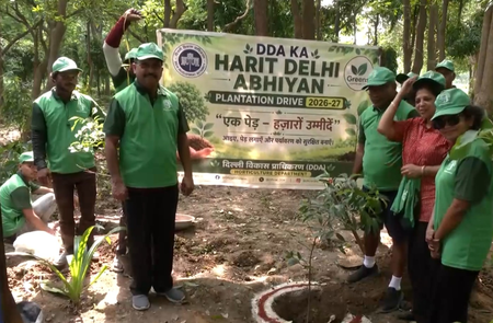 'मिशन ग्रीन दिल्ली' पहल के तहत डीडीए ने पौधरोपण कार्यक्रम का किया आयोजन, कई पौधे लगाए गए
