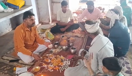 पितृपक्ष में पिहोवा तीर्थ पर उमड़ रहे श्रद्धालु, अकाल मृत्यु वाले पितरों से जुड़ी है मान्यता