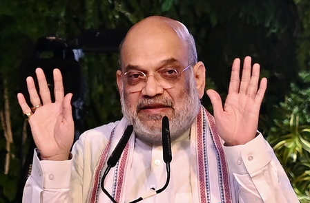 अमित शाह ने प्रमुख हवाई अड्डों पर यात्री सुविधाओं, सुरक्षा व्यवस्था एवं आप्रवासन प्रणाली की समीक्षा की